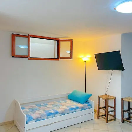 Biriala 2 Apartment *